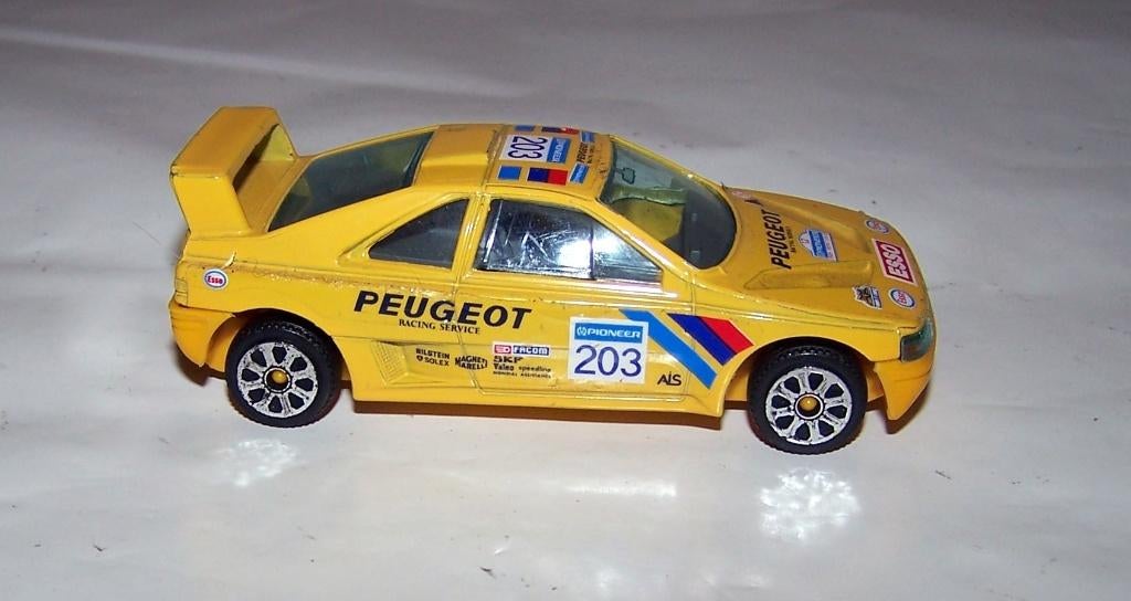 Prachtig Bburago Peugeot 405 Rally model. Nwst., Ophalen of Verzenden, Nieuw, Auto, Overige merken