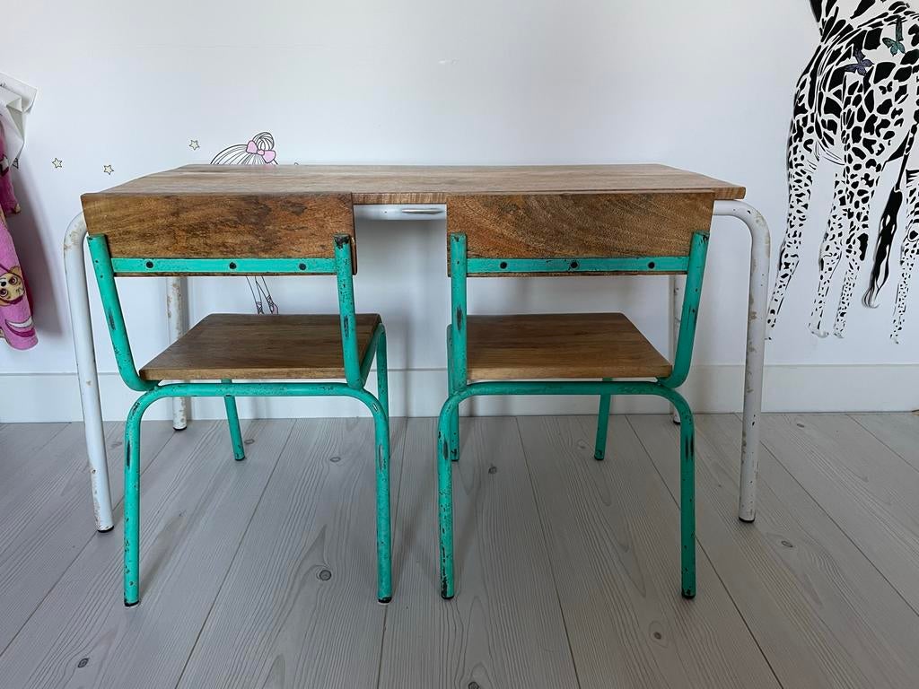 Kidsdepot Tafeltje met Stoeltjes - Kinderkamer, Ophalen, Gebruikt, Tafel(s) en Stoel(en)