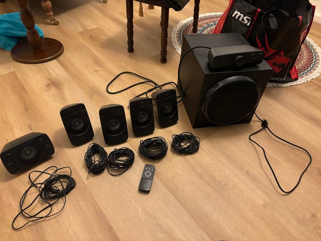 Logitech Z906 Dolby Digital 5.1 Speakerset, 70 watt of meer, Zo goed als nieuw, 5.1-systeem, Overige spelers