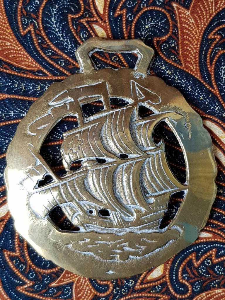 Mooie grote antieke klepperman uit Engeland met zeilschip., Ophalen of Verzenden, Koper