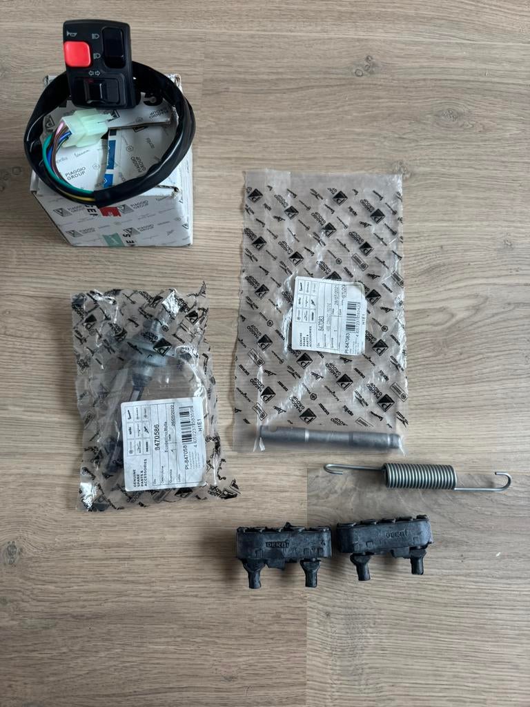 Derbi onderdelen, Ophalen, Nieuw