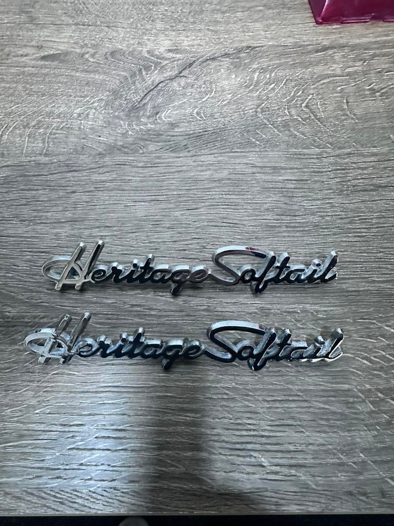 Front fender logo, Motoren, Onderdelen | Harley-Davidson, Verzenden, Gebruikt