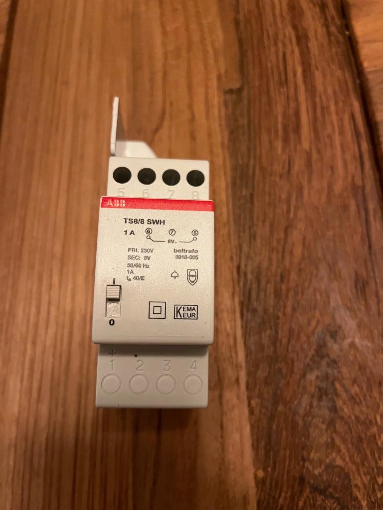 ABB deurbeltrafo (busboard), Ophalen of Verzenden, Zo goed als nieuw