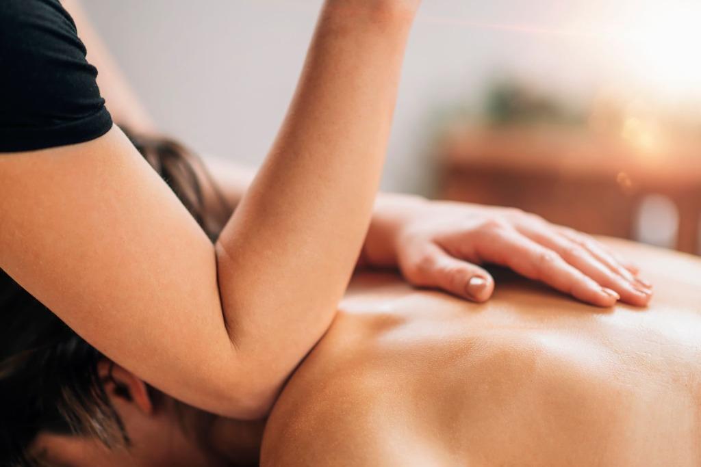 Hawaiiaanse Lomi lomi massage, Diensten en Vakmensen, Welzijn | Masseurs en Massagesalons, Stoelmassage