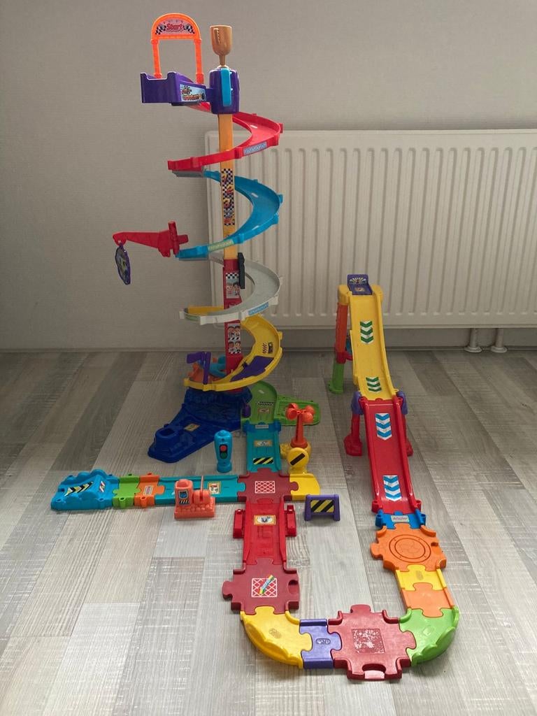 Toettoet auto baan tornado vrachtwagen en auto's, Ophalen, Gebruikt