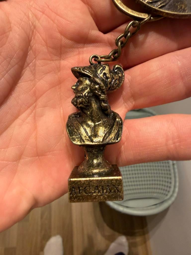 Ajax 125 jaar sleutelhanger en munt, Ophalen of Verzenden, Zo goed als nieuw, Sport