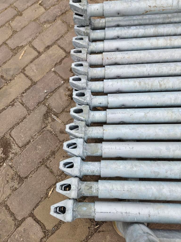 Layher allround verstelbare liggers 1,57 - 2,57, Ophalen, ., Zo goed als nieuw, Minder dan 2 meter