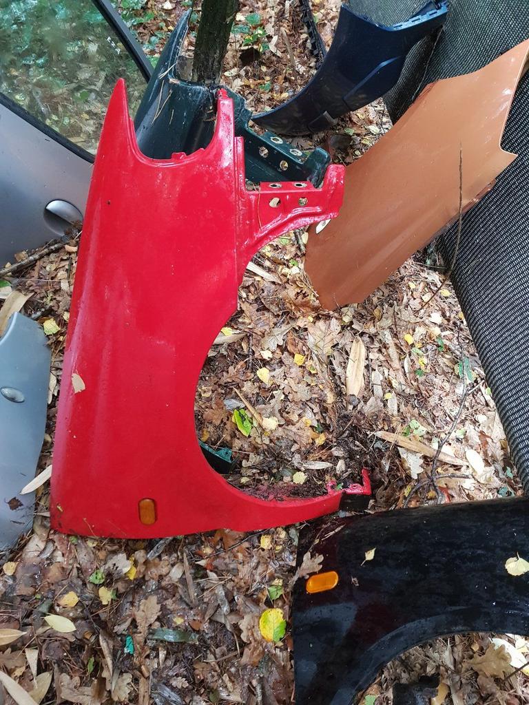 VW POLO 6N VOORSCHERM RECHTS BJ 1997, Auto-onderdelen, Carrosserie en Plaatwerk, Gebruikt, -, -, Ophalen of Verzenden