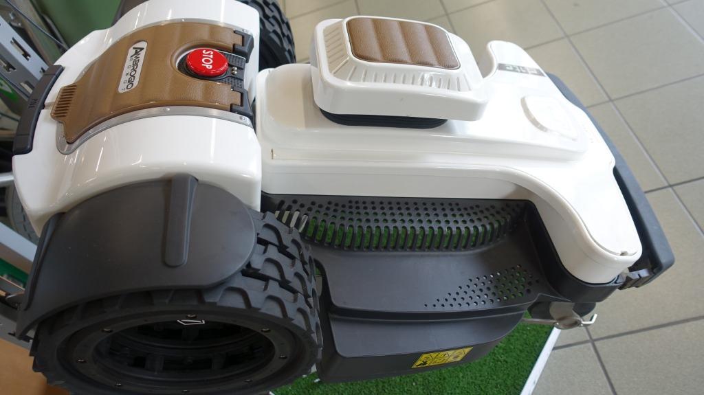 showroom  modellen  robot grasmaaier     -/- 40%, Ophalen of Verzenden, Nieuw, Ambrogio