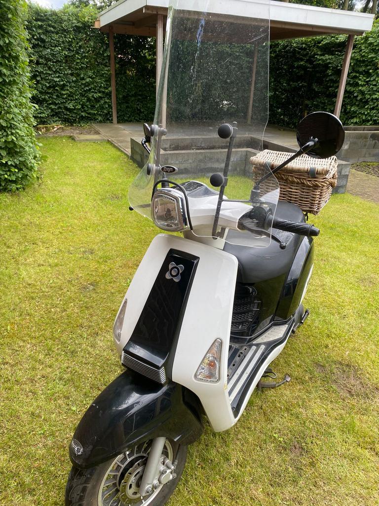 Agm scooter, Fietsen en Brommers, Ophalen, Gebruikt, Overige typen, Overige merken