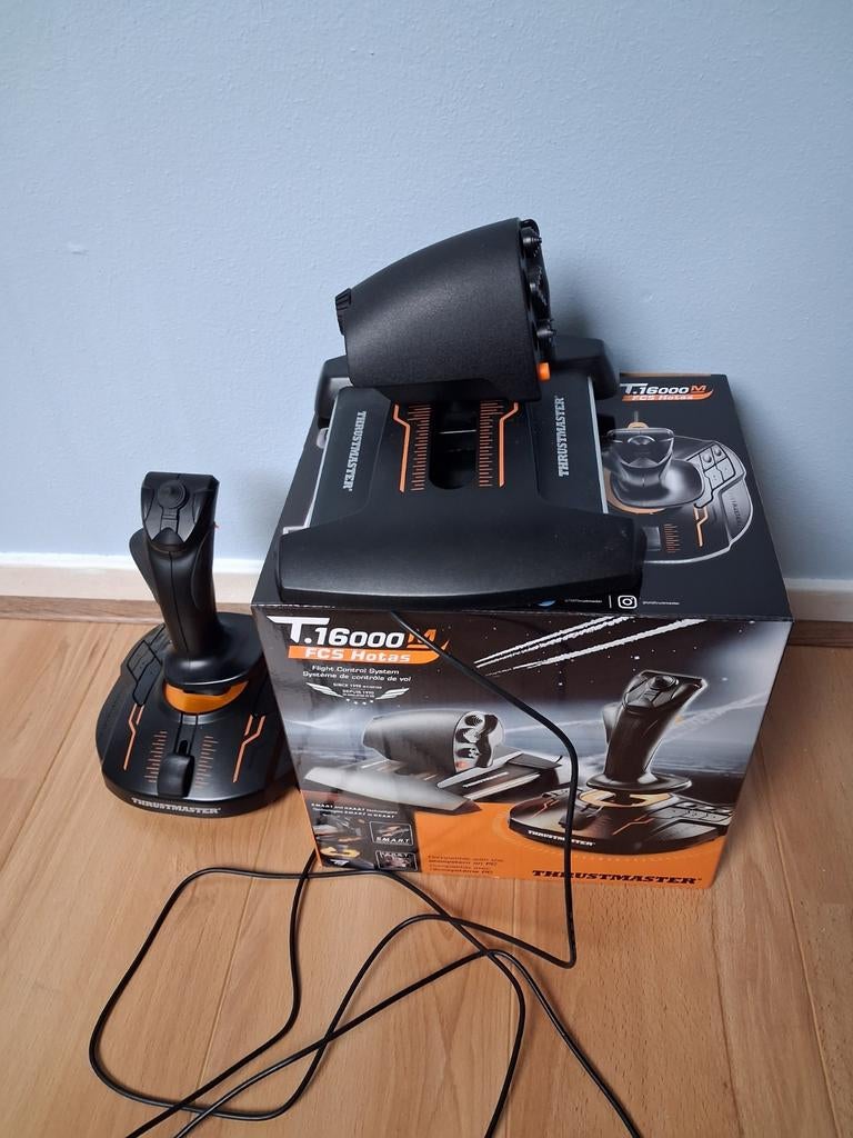 Thrustmaster T.16000M FCS HOTAS - Nieuwstaat, Computers en Software, Joysticks, Ophalen of Verzenden, Zo goed als nieuw, Thrustmaster