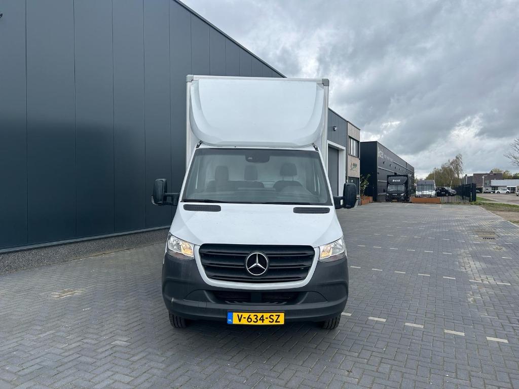 Huren Bakwagen/Verhuiswagen/Laadklep/huur KM VRIJ!, Personenauto