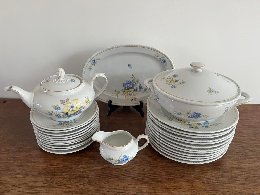 Servies Bavaria Bareuther - 29 delig, Antiek en Kunst, Antiek | Servies compleet, Ophalen of Verzenden