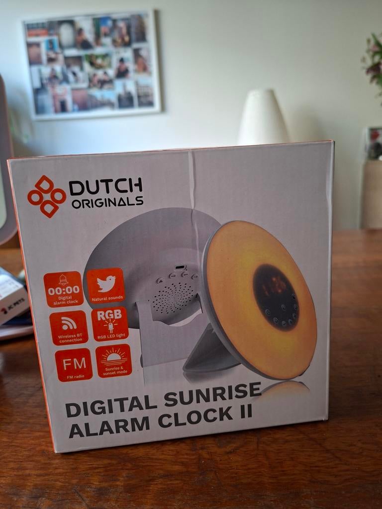 Van Dutch Originals Digital Sunrise Alarm Clock II - Nieuwst, Ophalen, Nieuw, Digitaal, Wekker of Tafelklok