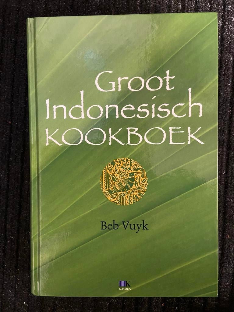 Beb Vuyk - Groot Indonesisch Kookboek, Gelezen, Azië en Oosters, Ophalen of Verzenden, B. Vuyk