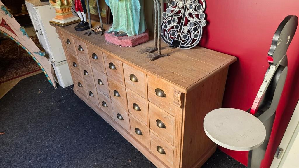 Vol eiken apothekers lade blok, Ophalen