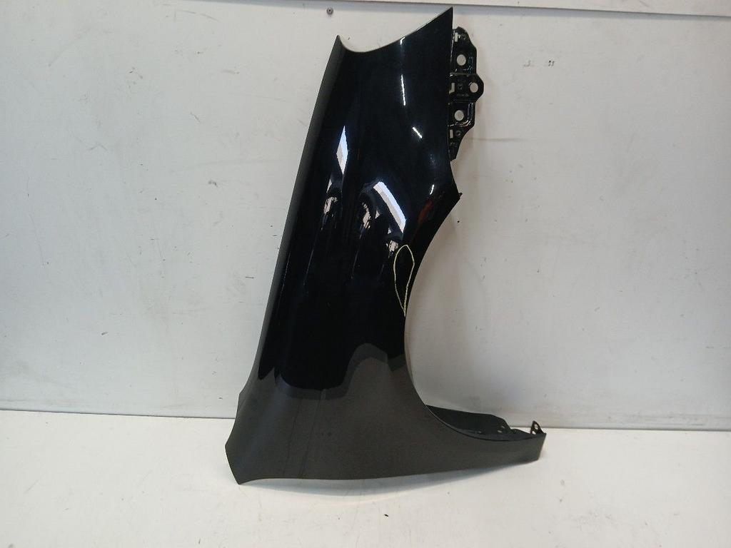 Voorscherm rechts Volkswagen Golf, Onderdelen@venauto.nl, Van der Ven Autorecycling B.V., Gebruikt, Ettenseweg 76, 4706 PB Roosendaal, The Netherlands