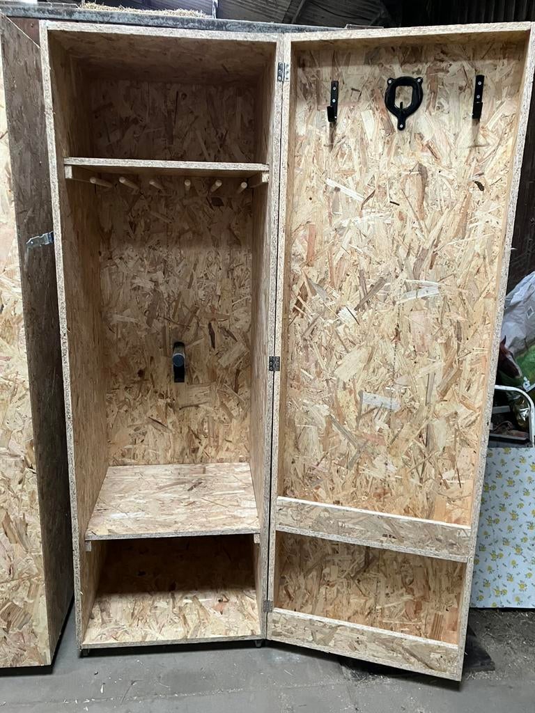 Zadelkast, Dieren en Toebehoren, Paarden en Pony's | Overige Paardenspullen, Ophalen, Nieuw, Overige soorten