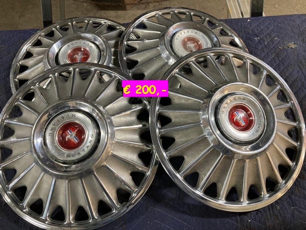 Wieldoppen / hubs / caps / etc..  Diverse auto's, Ophalen of Verzenden