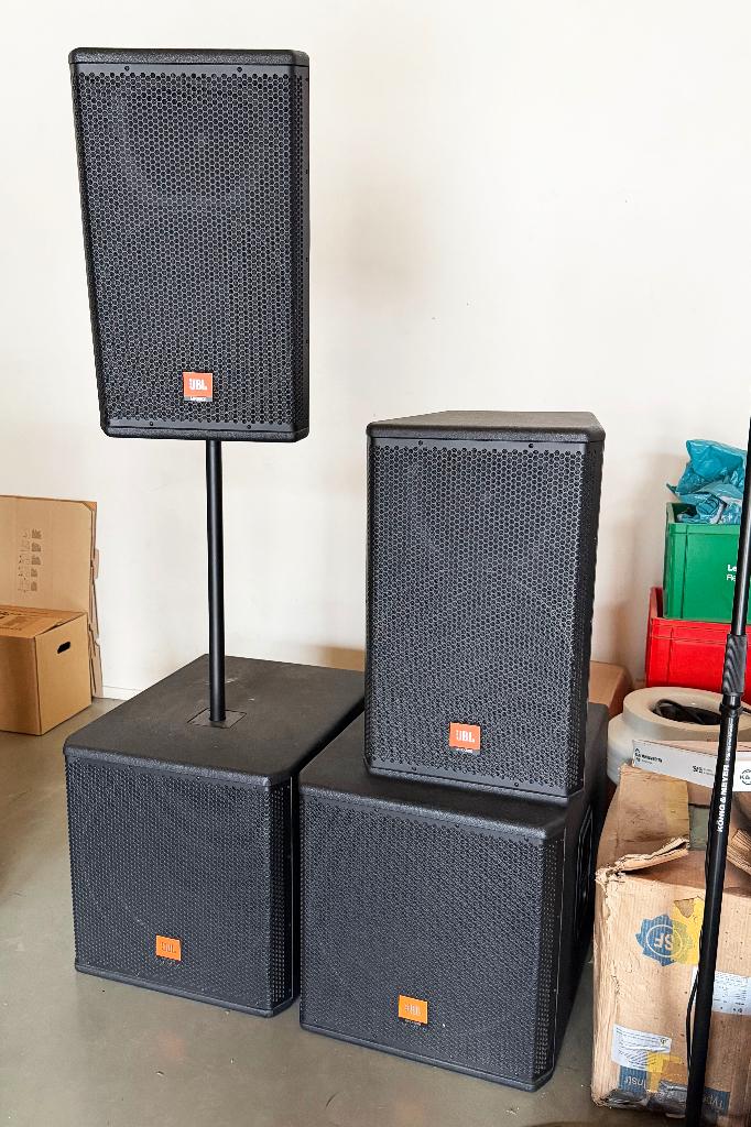 Compacte topset van JBL MRX500, Ophalen, Gebruikt, 120 watt of meer, Subwoofer