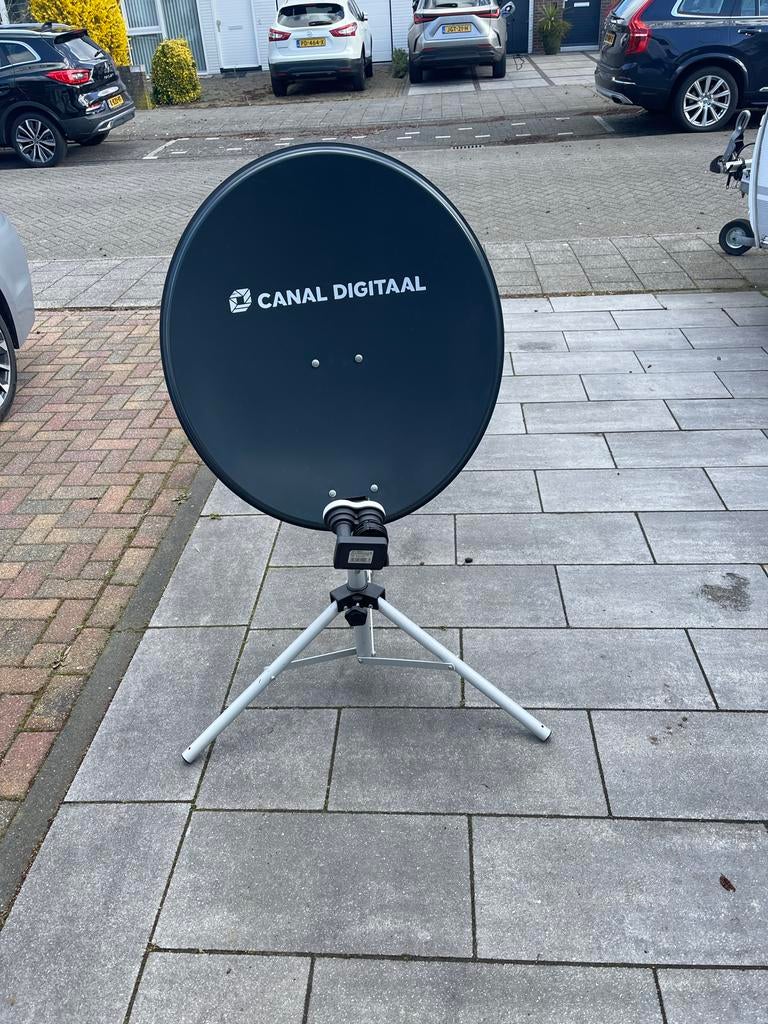 Schotelantenne Canal Digitaal met satt-finder, Ophalen, Gebruikt, (Schotel)antenne, Overige merken