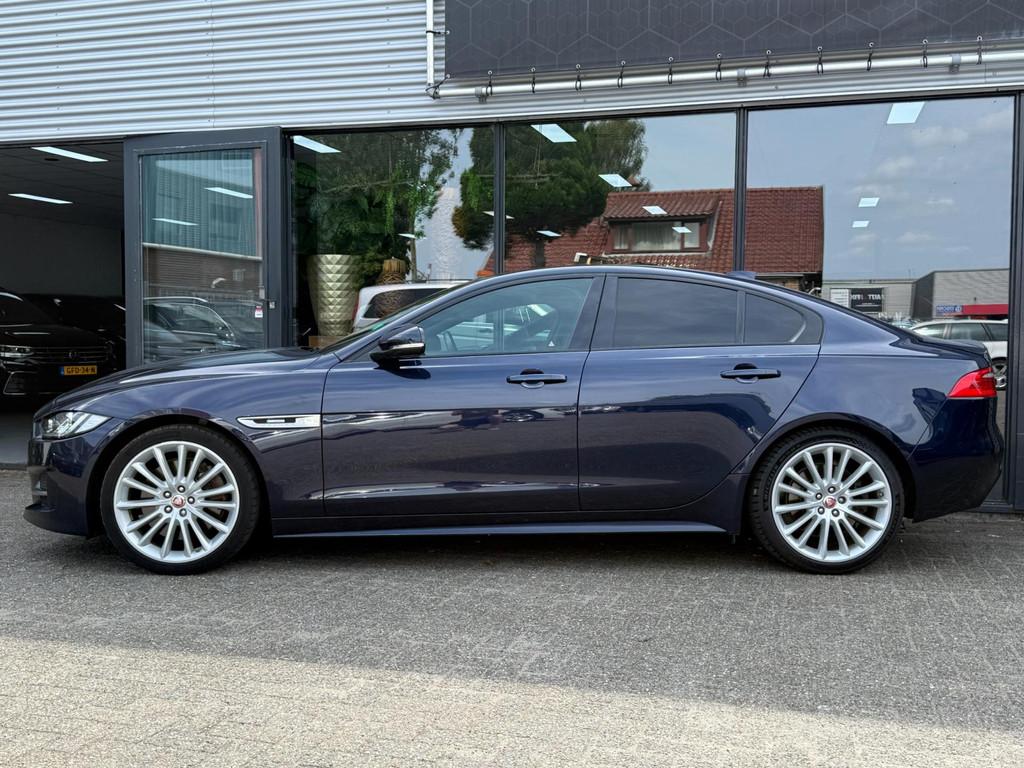 Jaguar XE 2.0 R-Sport DEALERONDERHOUDEN INC. BTW, Auto's, Jaguar, Automaat, Euro 6, 4 cilinders, Lichtsensor