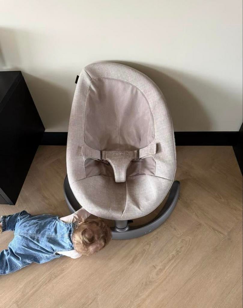 Wipstoel Nuna Leaf Grow beige  met Speelboog, Kinderen en Baby's, Wipstoeltjes, Wipstoel, Ophalen, Overige merken, Met gordel(s) of riempje(s)