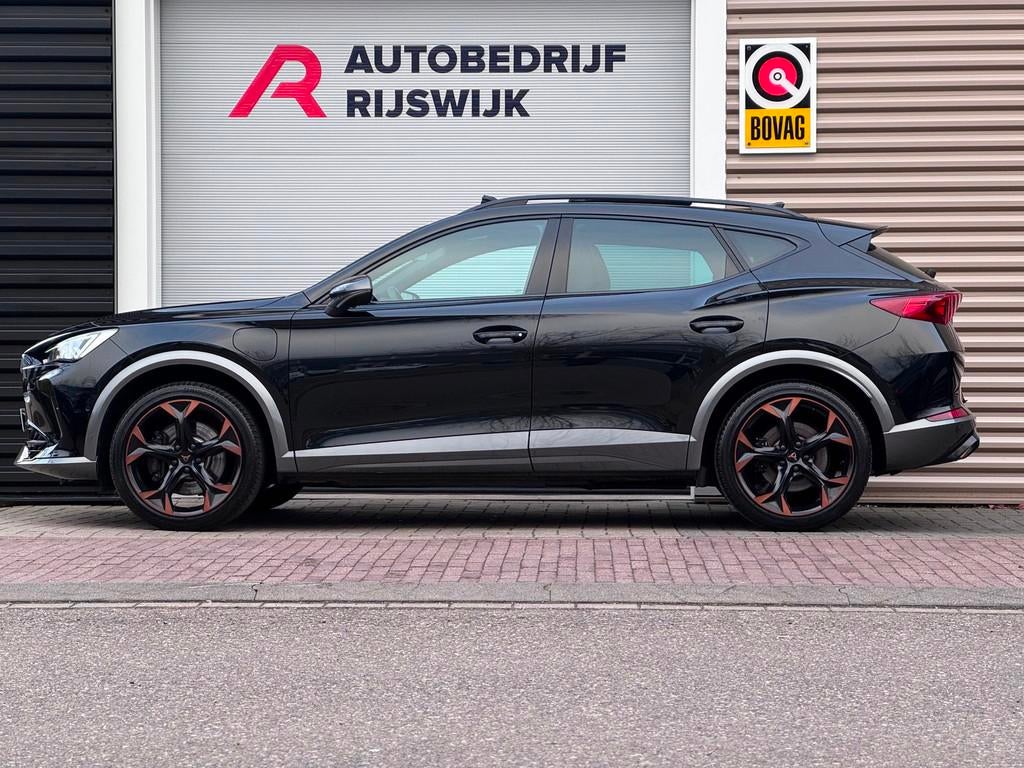 CUPRA Formentor 1.4 e-Hybrid VZ Copper Edition Memory/Pano/S, 12 maanden, Gebruikt, 4 cilinders, Zwart