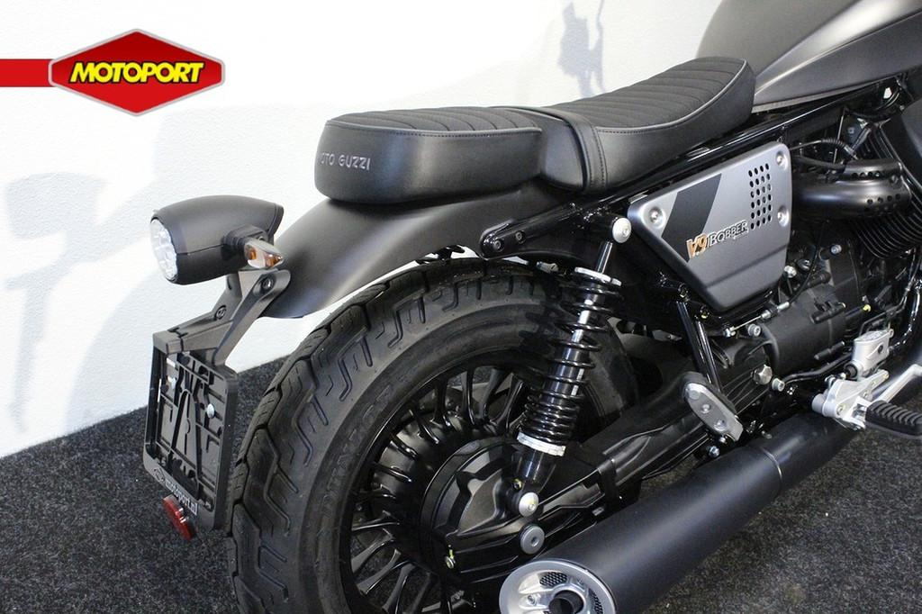 Moto Guzzi V9 BOBBER SE - foto 2