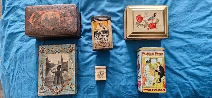Te koop vintage blikken, Ophalen, Gebruikt, Koek(jes), Droste