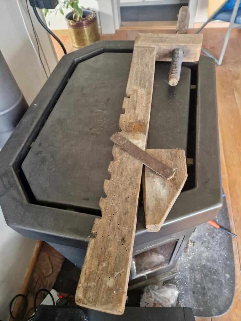 Antieke lijmklem, Ophalen of Verzenden, Gebruikt