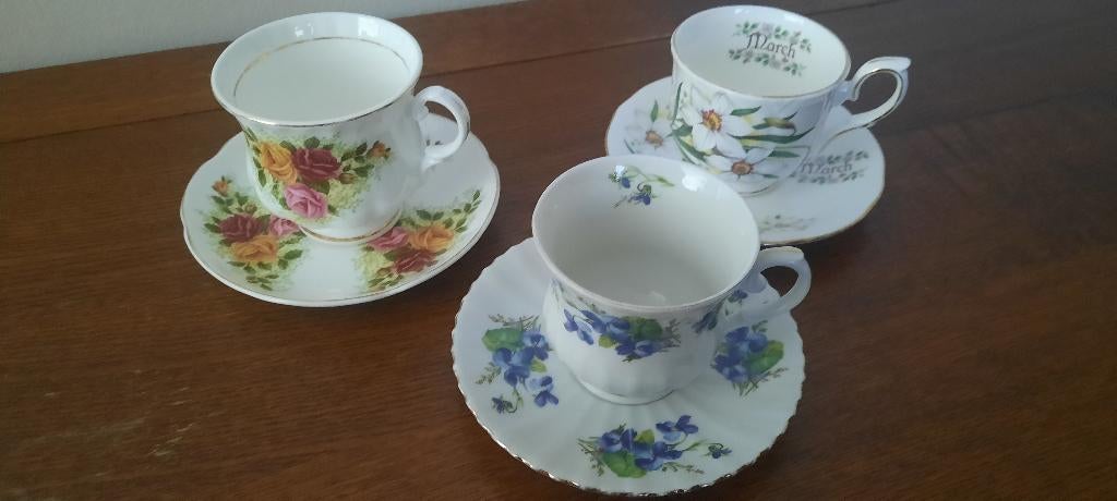 3 Engelse kop & schotels, Ophalen of Verzenden