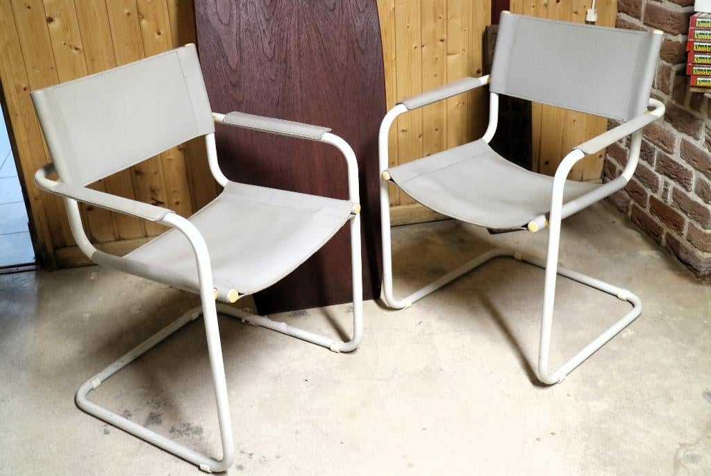 Mart Stam / Thonet design buizenframe armleun stoelen, Huis en Inrichting, Stoelen, Gebruikt, Twee, Ophalen of Verzenden, Grijs