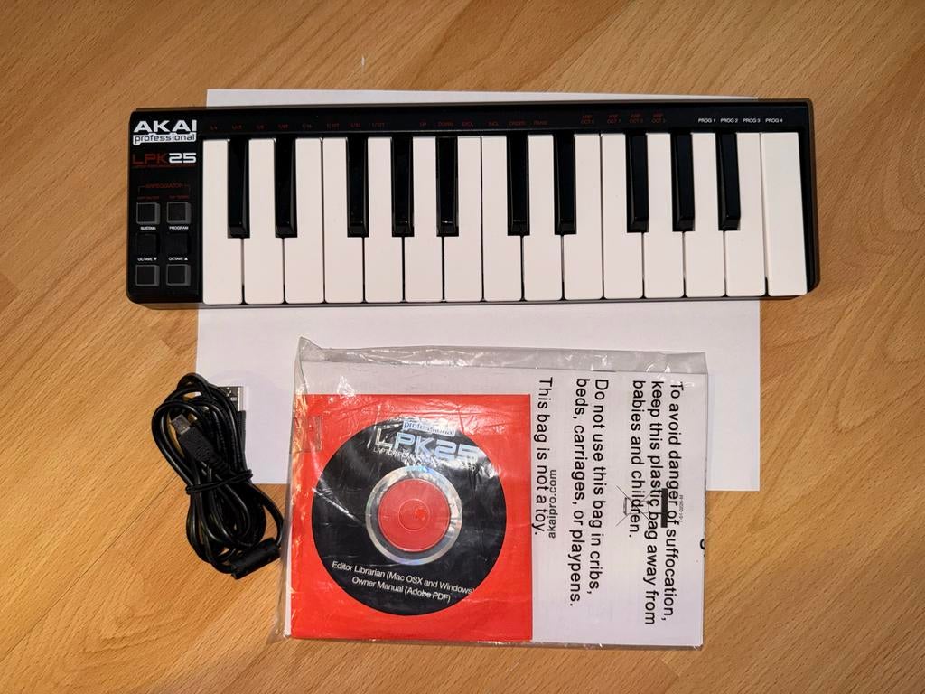 AKAI Professional LPK25 MIDI Keyboard, Overige merken, Midi-aansluiting, Zo goed als nieuw, Overige aantallen