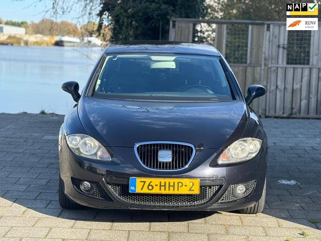 Seat Leon 1.4 TSI Business Style Pro,leer,navigatie,Cruiseco, 125 pk, Gebruikt, 4 cilinders, Leon
