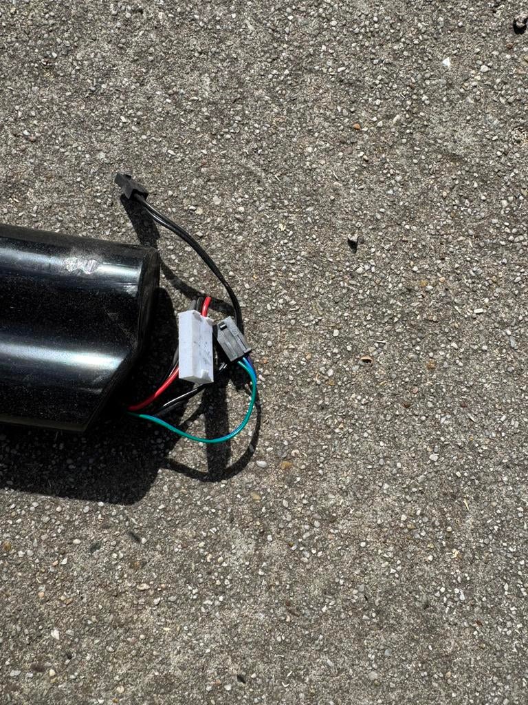 Banaan fietsaccu werking onbekend, Ophalen of Verzenden, Gebruikt