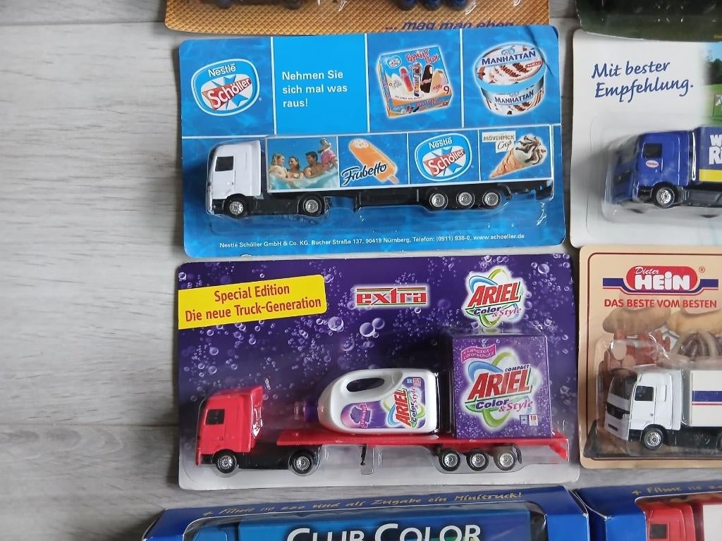partij 72 stuks vrachtwagencombinaties NIEUW op blister 1:87, Hobby en Vrije tijd, Modelauto's | 1:87, Ophalen of Verzenden, Nieuw