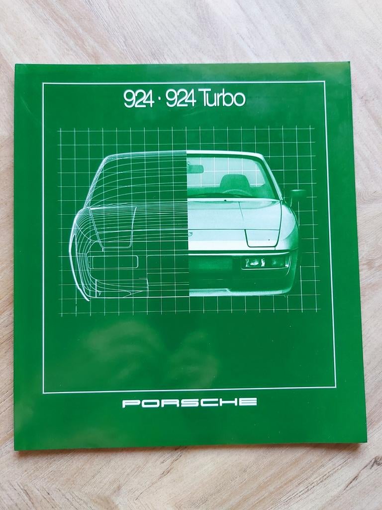 1981 Porsche 924 & 924 Turbo folder + specificaties (Duits), Ophalen of Verzenden, Zo goed als nieuw, Porsche