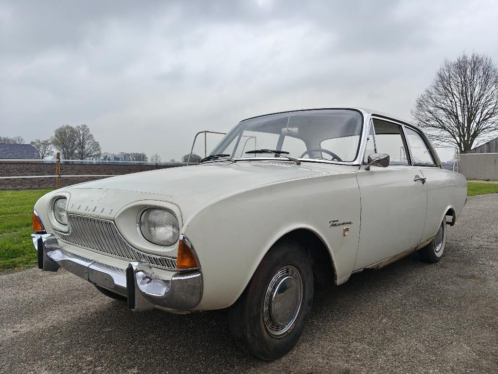 Ford Taunus 17M | Badkuip | Schuifdak | 1961, Stof, Wit, Bedrijf, Handgeschakeld