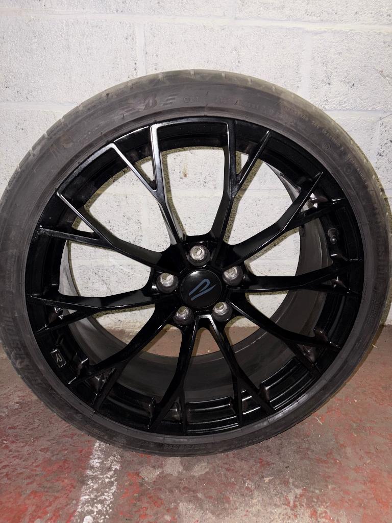 Originele VW Golf 8.5 R GTI Velgen met banden, Gebruikt, Banden en Velgen, 235 mm, Personenwagen