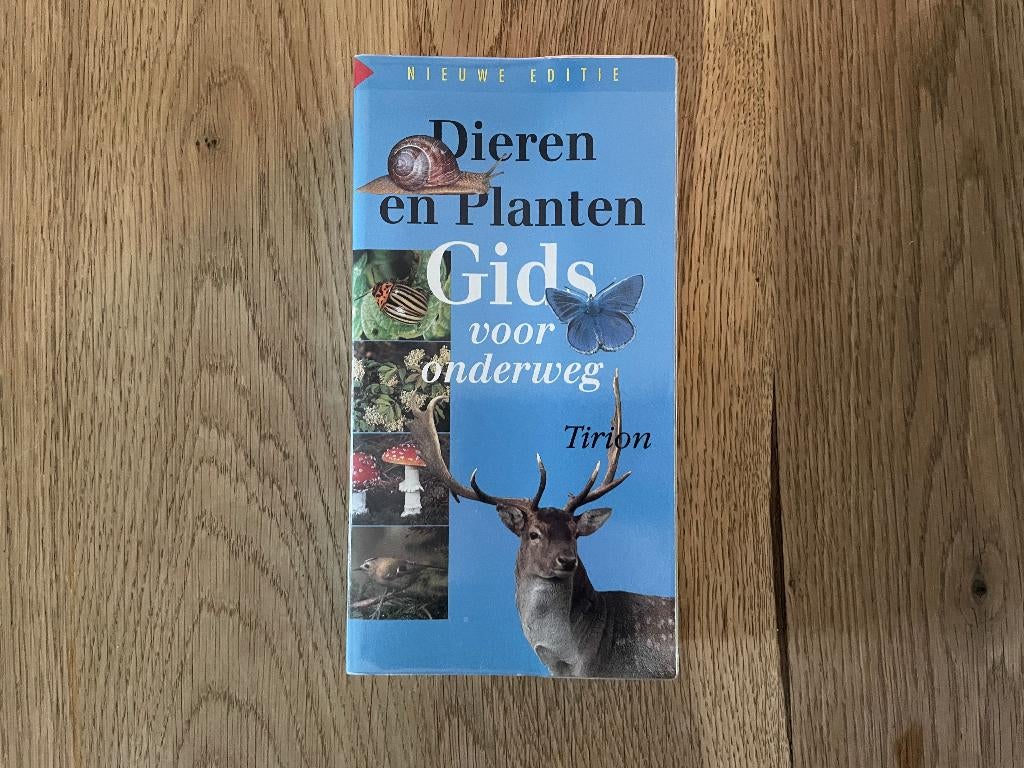 D387 Dieren en Planten Gids voor onderweg Tirion, Boeken, Ophalen of Verzenden, Zo goed als nieuw, Natuur algemeen