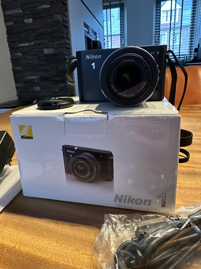 Nikon 1 J1, Audio, Tv en Foto, Fotocamera's Digitaal, Compact, Ophalen of Verzenden, Zo goed als nieuw, Nikon