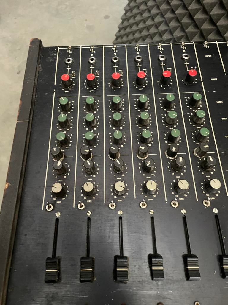 D&R mengpaneel, Ophalen of Verzenden, Gebruikt, 10 tot 20 kanalen, Microfooningang