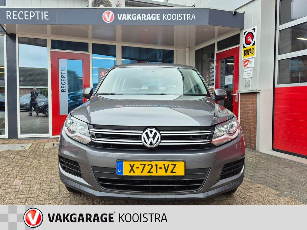 Volkswagen Tiguan 1.4 TSI Comfort&Design Edition Navi|Cruise, Gebruikt, Zwart, 122 pk, Handgeschakeld