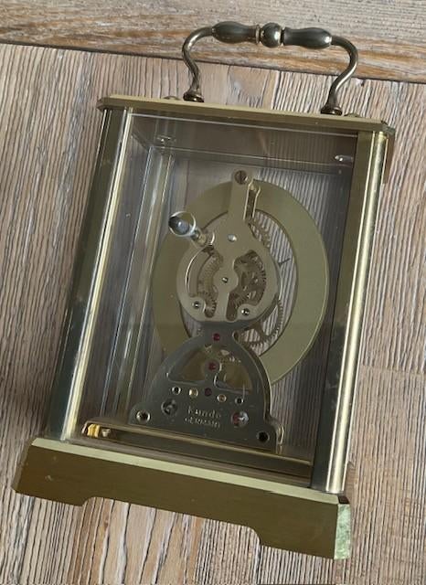 De klok is een vintage KUNDO skeleton carriage clock, Antiek en Kunst, Ophalen of Verzenden