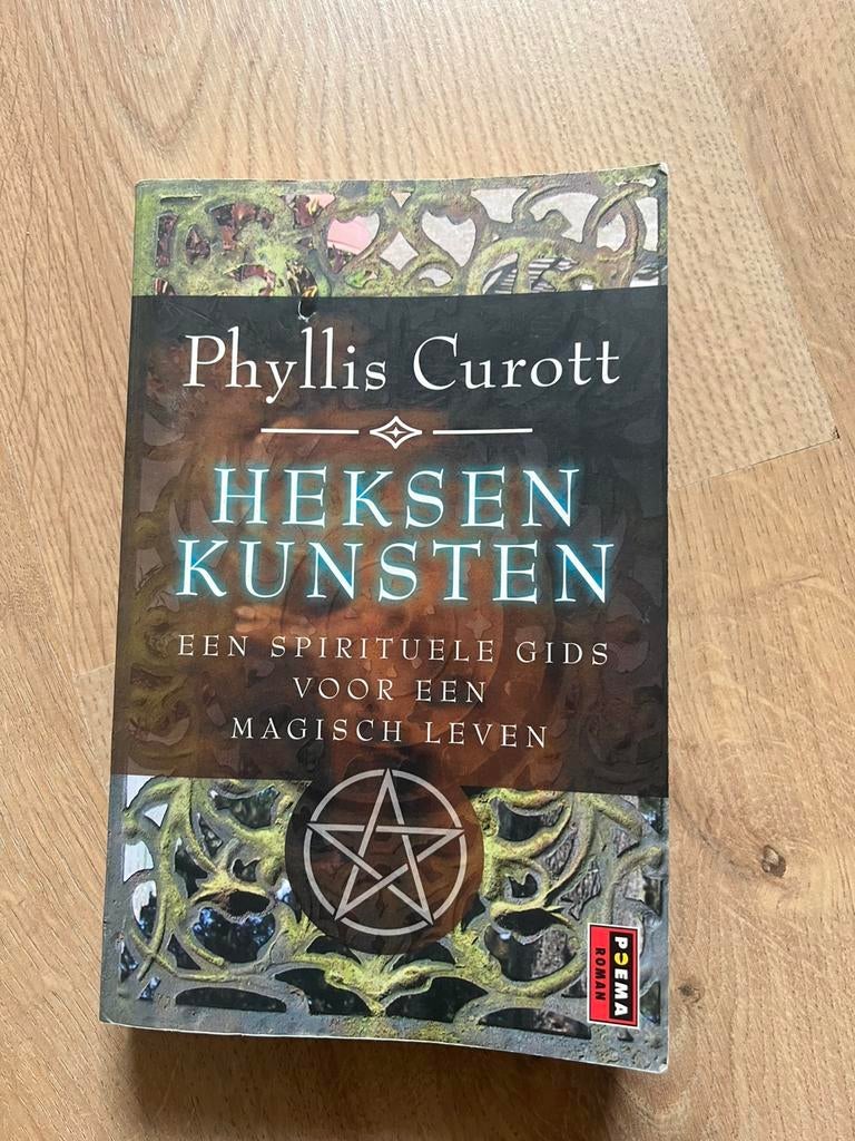 Heksenkunsten - Phyllis Curott, Boeken, Ophalen of Verzenden, Zo goed als nieuw