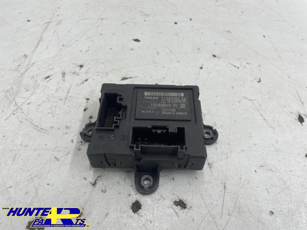 Centrale deurvergrendelings module Volvo V70 31343465, Gebruikt, Ophalen of Verzenden, Volvo, Volvo