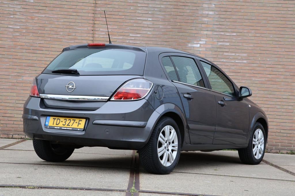 Opel Astra 1.4 Selection |Climate|Cruise|, Gebruikt, Zwart, 4 cilinders, Leder en Stof