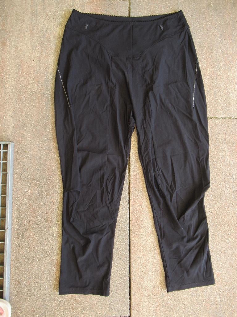 BROEK Sunlight maat T 2 diep zwart travelstof € 25, Kleding | Dames, Broeken en Pantalons, Nieuw, Maat 38/40 (M), Zwart, Lang