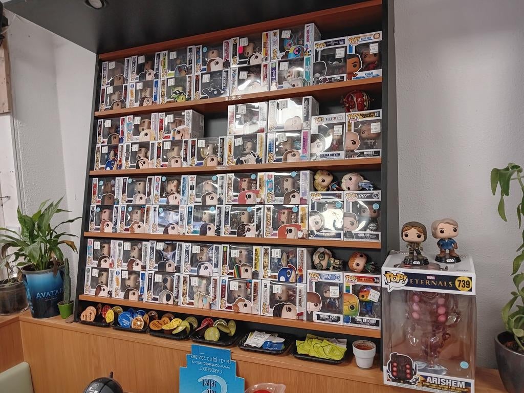 Grote collectie Funko Pops - Diverse figuren, Funko, Ophalen of Verzenden, Zo goed als nieuw, 2802 Wetmore Ave, Everett, WA 98201, USA